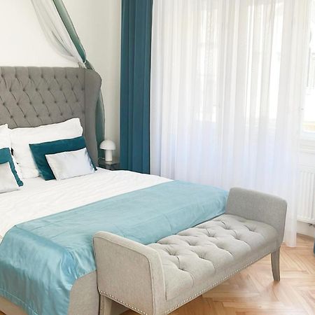 Gold Art Apartments براغ المظهر الخارجي الصورة