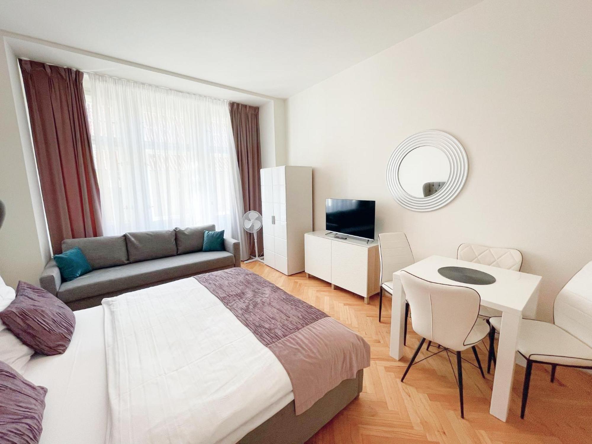 Gold Art Apartments براغ المظهر الخارجي الصورة