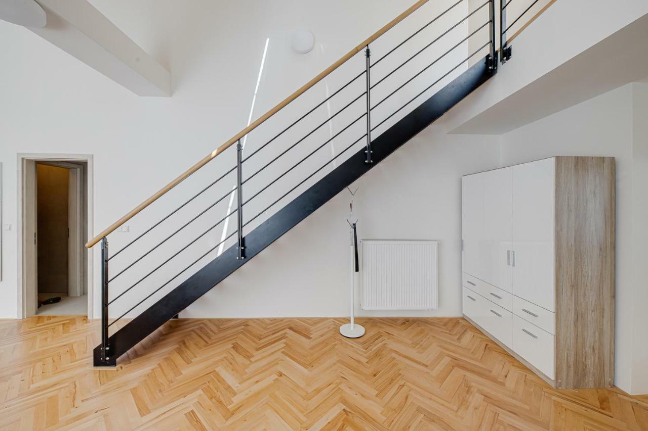 Gold Art Apartments براغ المظهر الخارجي الصورة