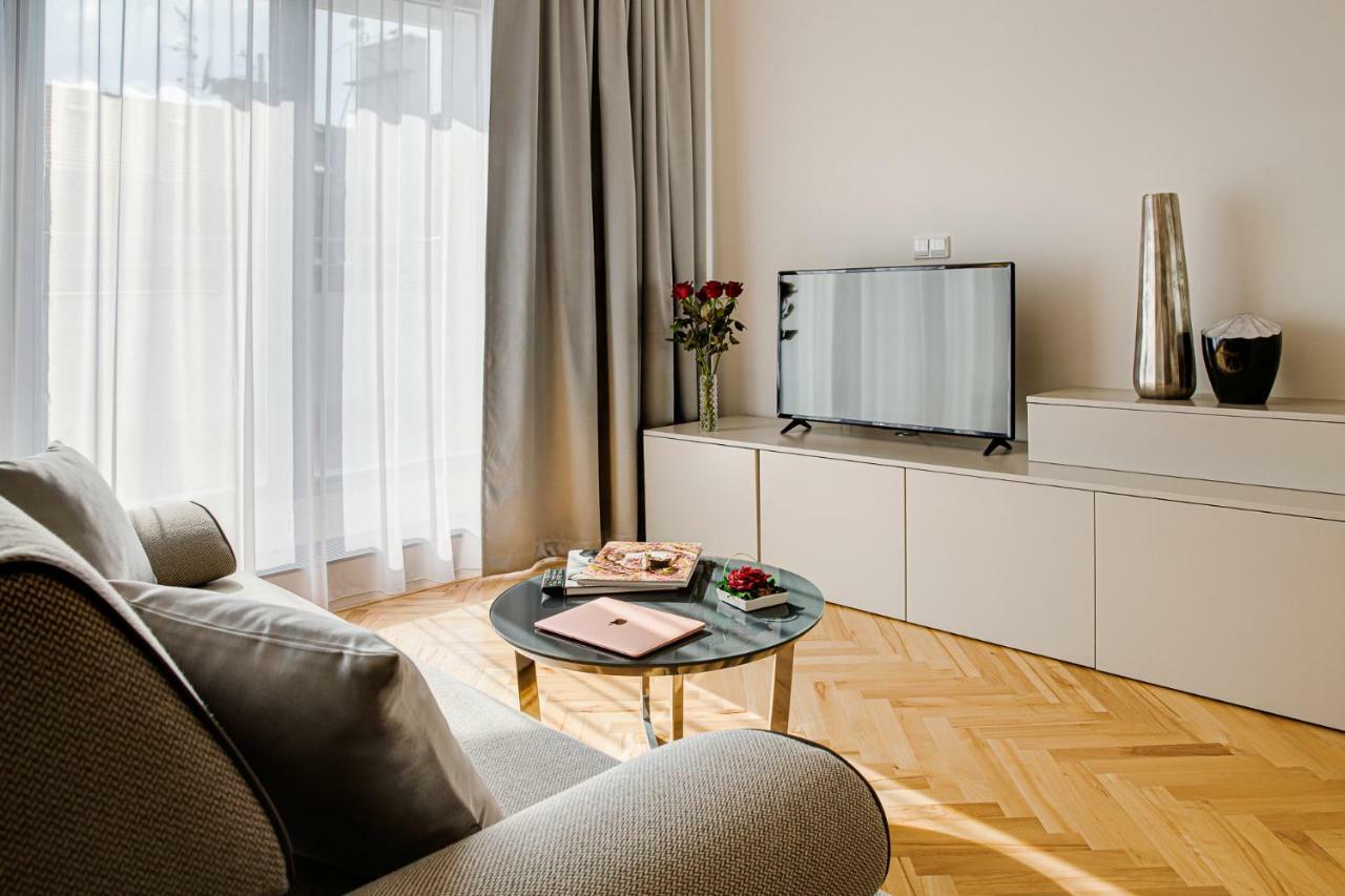 Gold Art Apartments براغ المظهر الخارجي الصورة