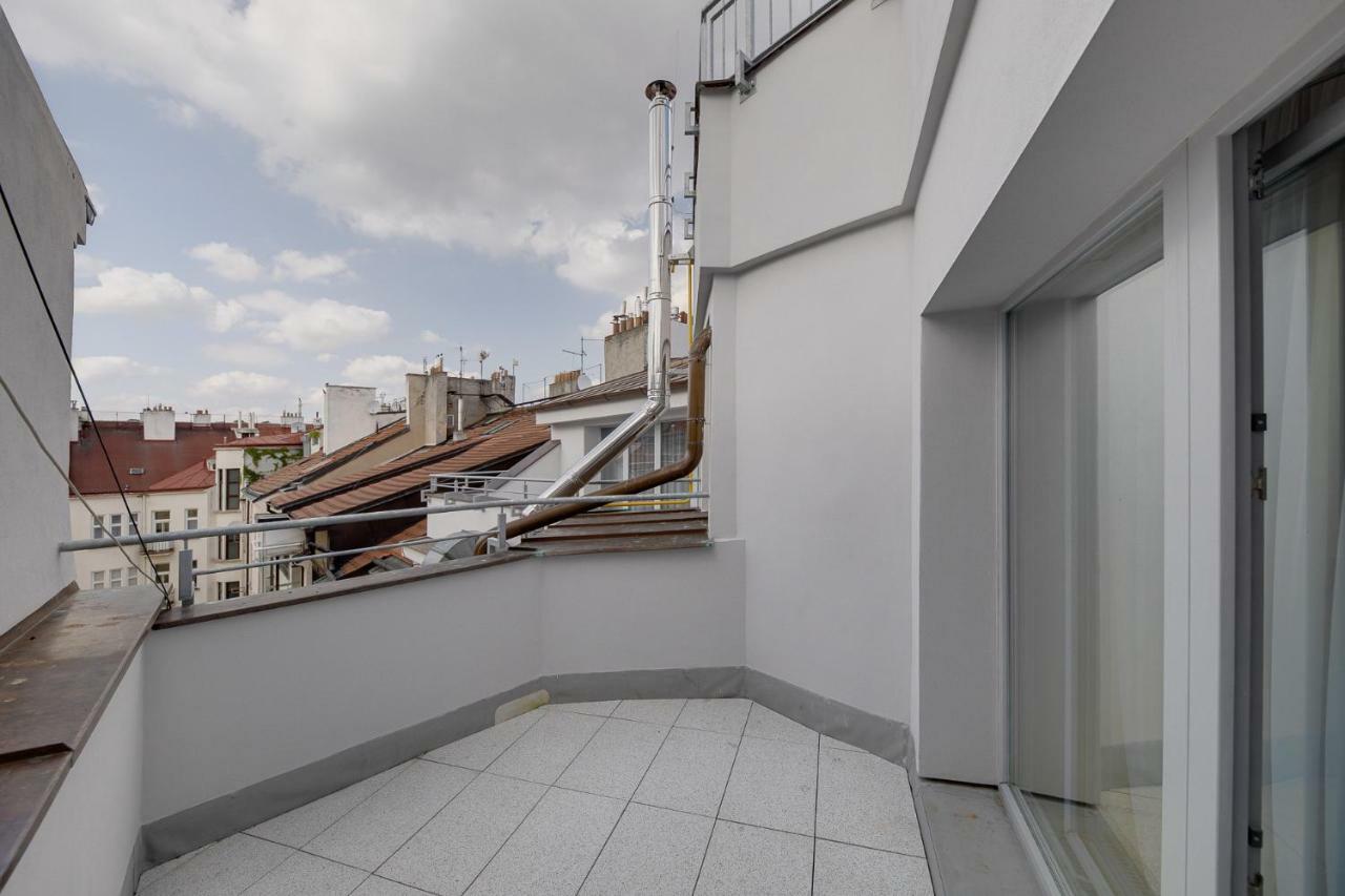 Gold Art Apartments براغ المظهر الخارجي الصورة