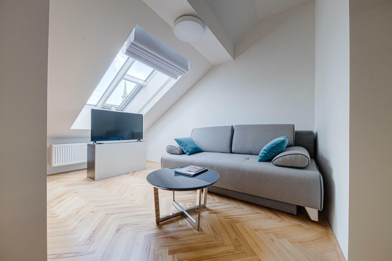 Gold Art Apartments براغ المظهر الخارجي الصورة