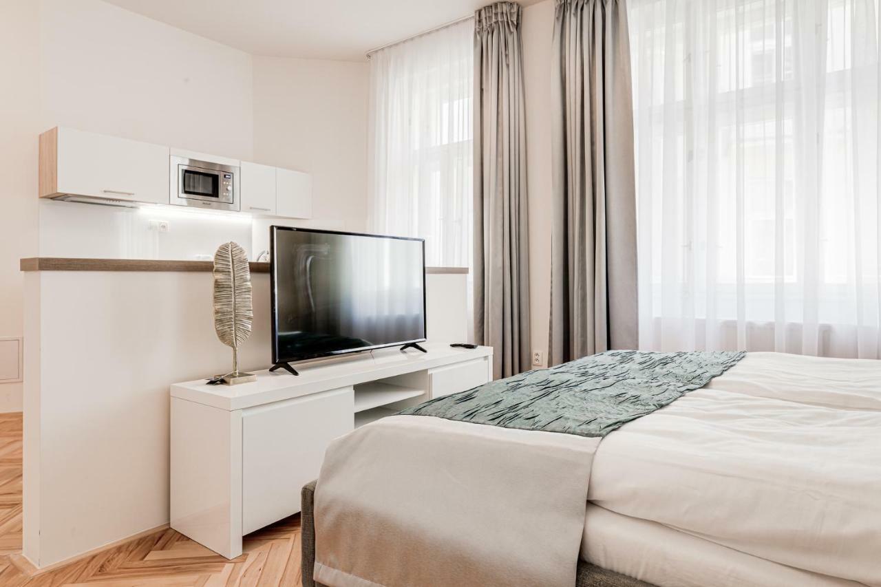 Gold Art Apartments براغ المظهر الخارجي الصورة
