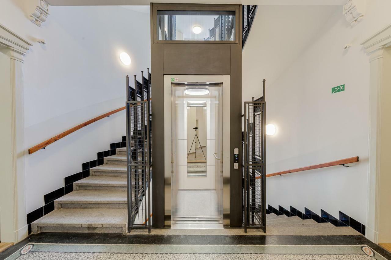 Gold Art Apartments براغ المظهر الخارجي الصورة