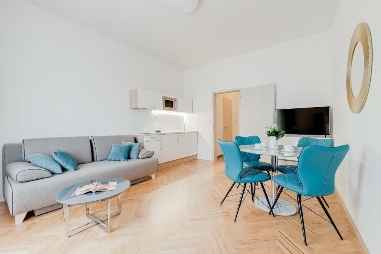 Gold Art Apartments براغ المظهر الخارجي الصورة